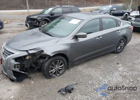 2015 Nissan Altima 2.5 S z USA, uszkodzony, nr VIN 1N4AL3AP9FN903015